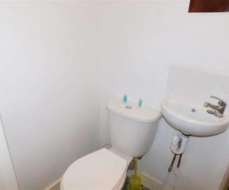 Spencer Inn Apartments Харроу Экстерьер фото